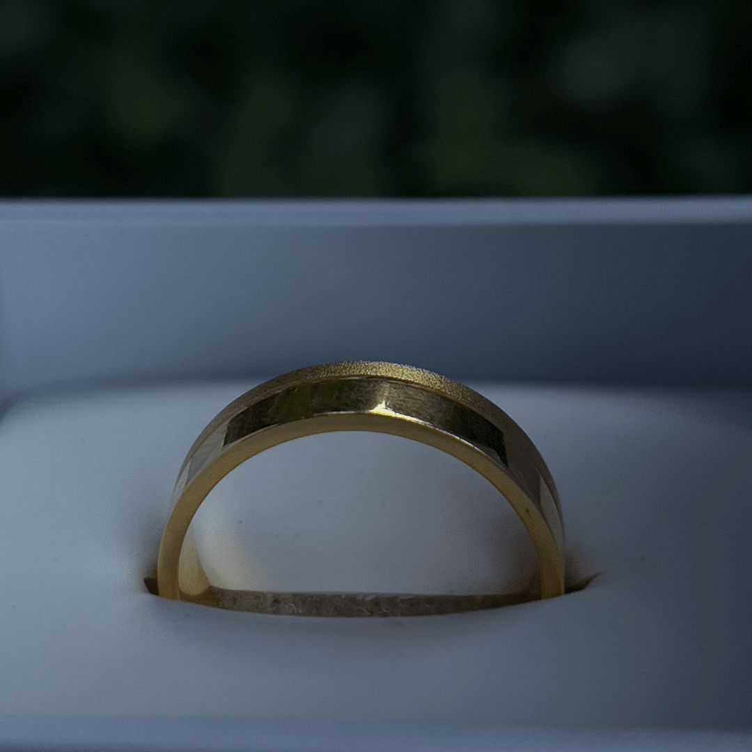 Gents Era Gold Ring
